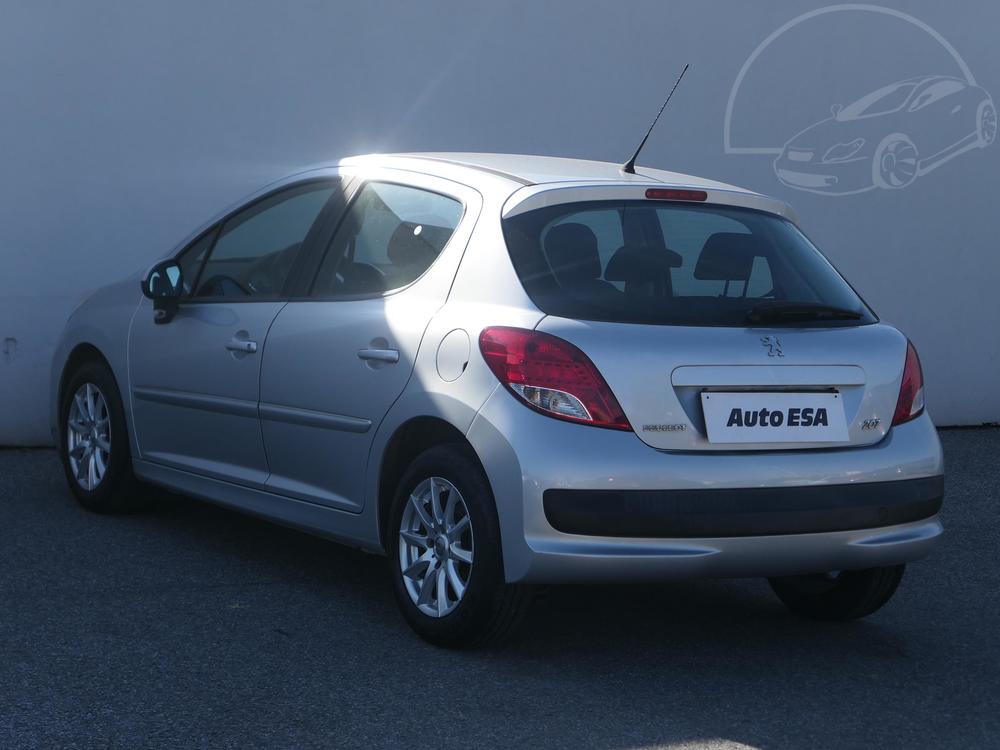 Peugeot 207 1.4 i, R