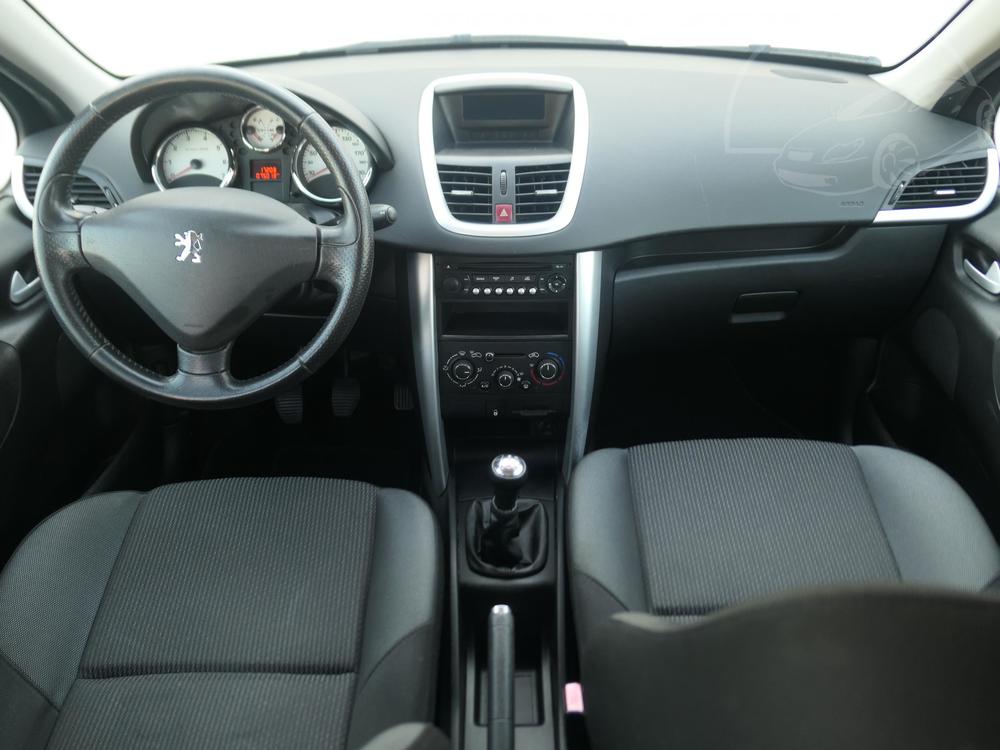 Peugeot 207 1.4 i, R