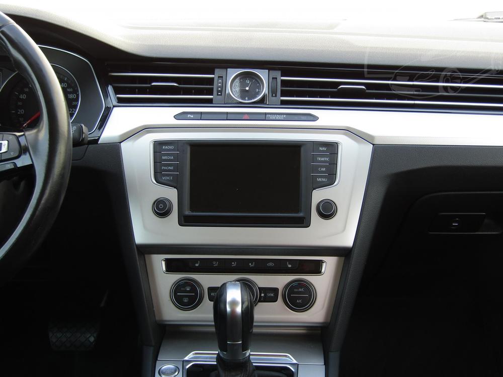 Volkswagen Passat 2.0 TDi