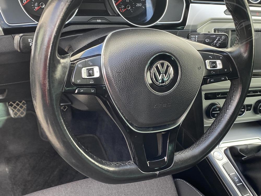 Volkswagen Passat 2.0 TDi Serv.kniha