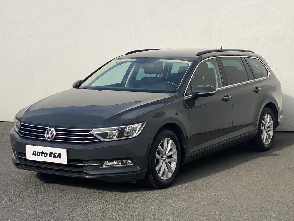 Volkswagen Passat 2.0 TDi Serv.kniha