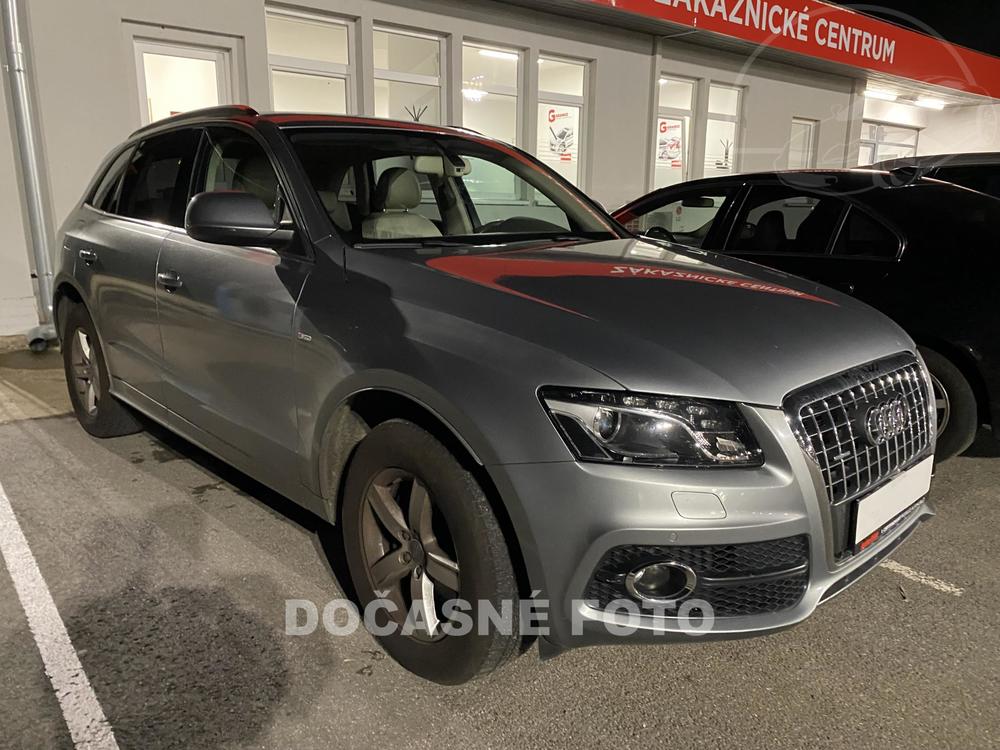 Audi Q5 2.0 TFSI, ČR