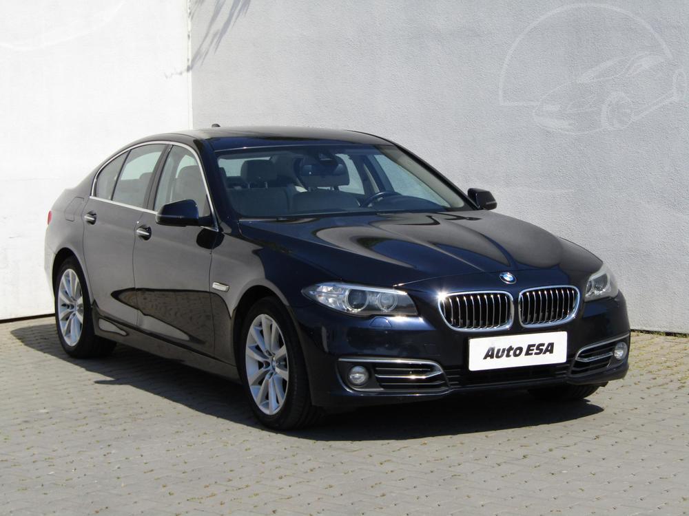 BMW 5 3.0 D Serv.kniha