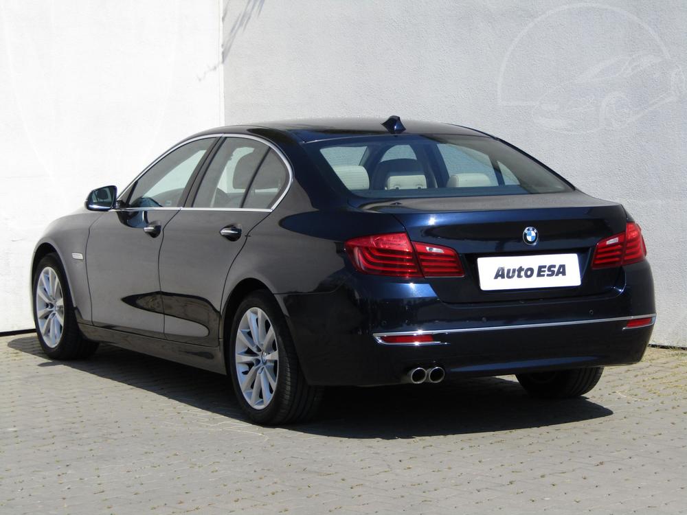 BMW 5 3.0 D Serv.kniha