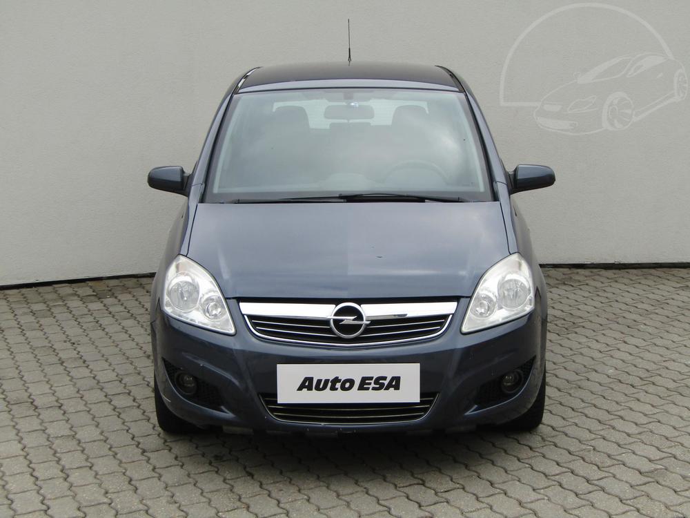 Opel Zafira 1.8 16 V 1.maj, R
