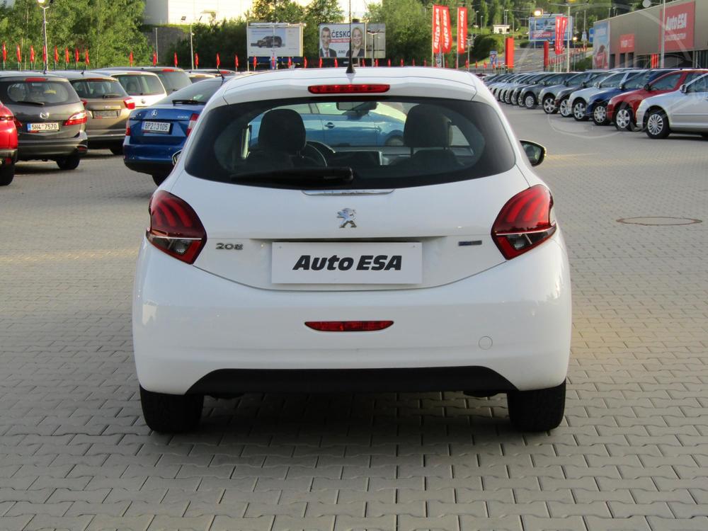 Peugeot 208 1.2 Serv.kniha, R