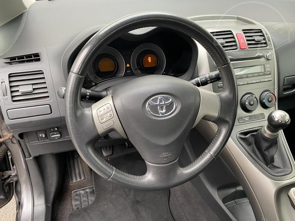 Toyota Auris 1.6 VVT-i