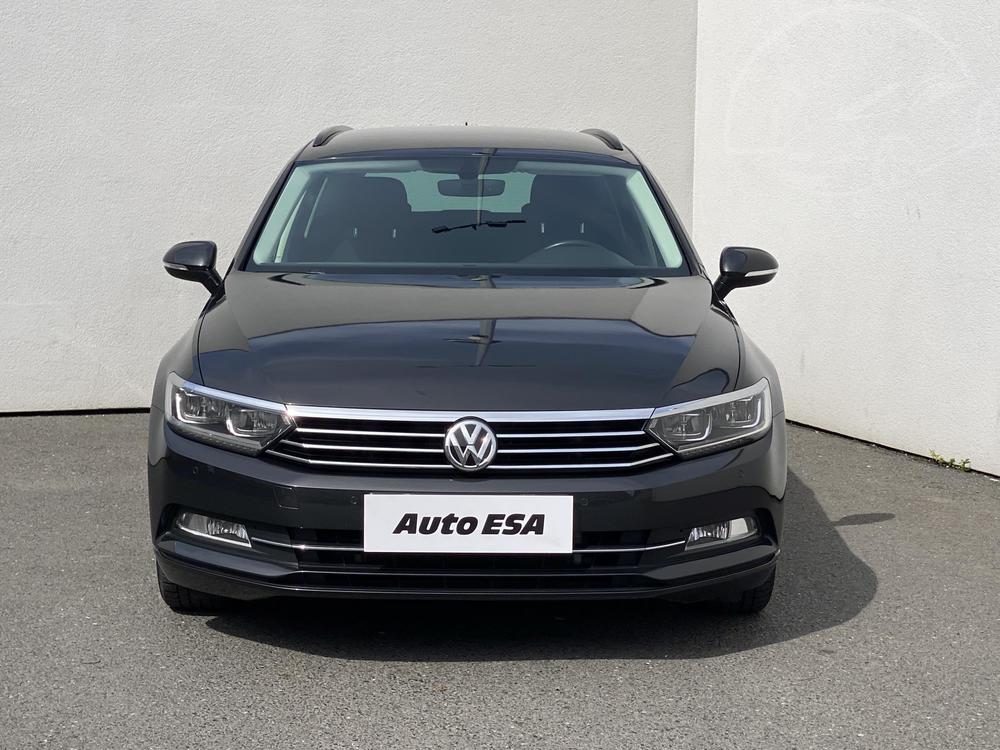 Volkswagen Passat 2.0 TDi Serv.kniha