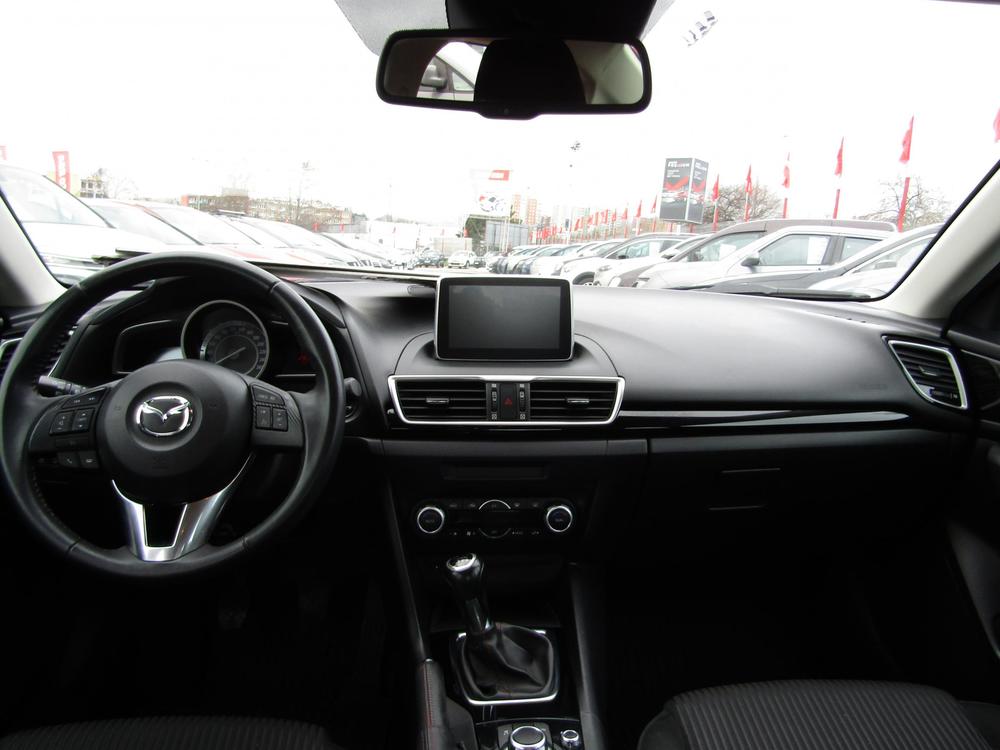 Mazda 3 1.5 i, R