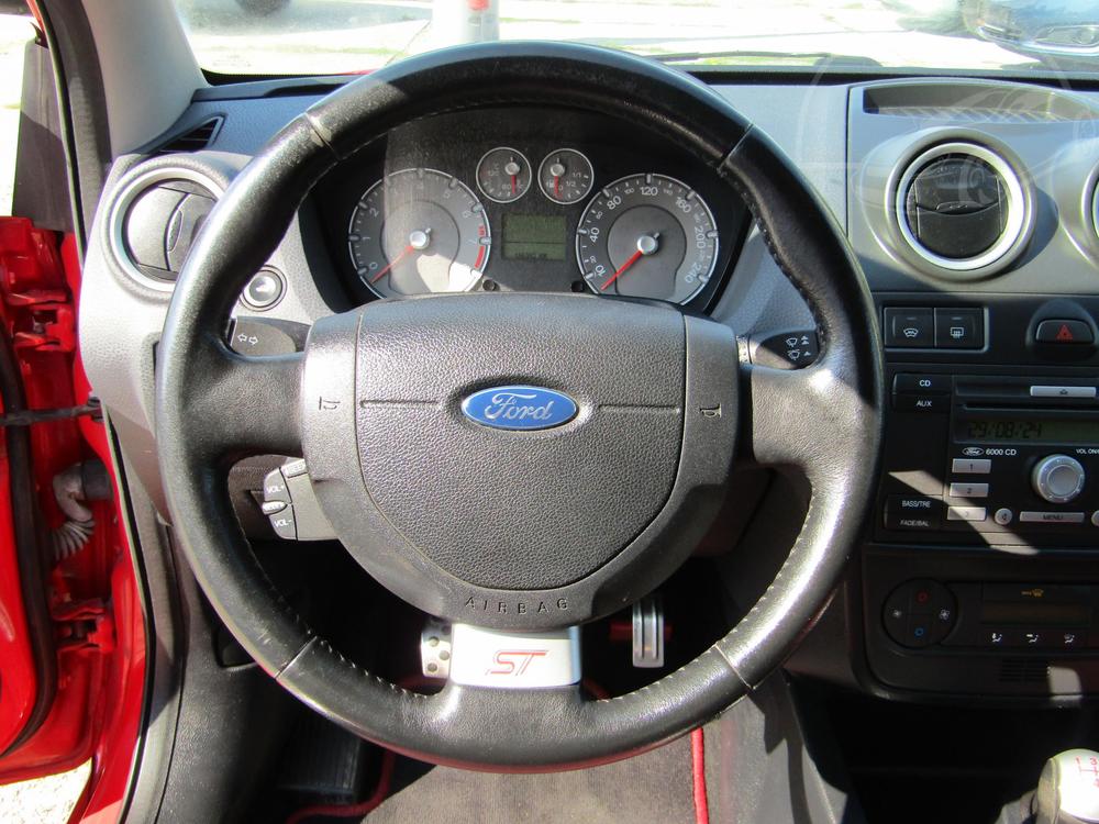 Ford Fiesta 2.0 i