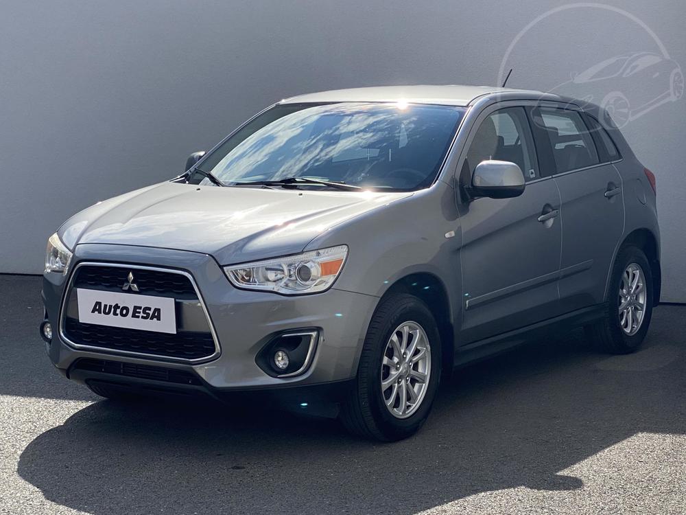 Mitsubishi ASX 1.8 Di-D 1.maj Serv.kniha