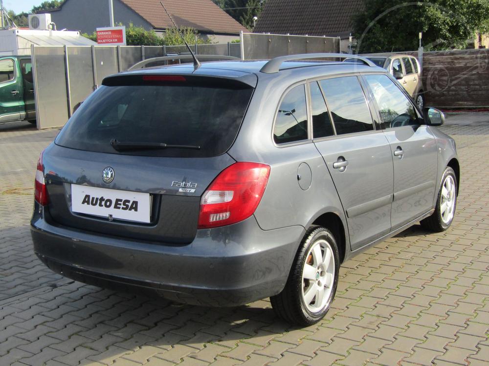 koda Fabia II 1.4 i Serv.kniha