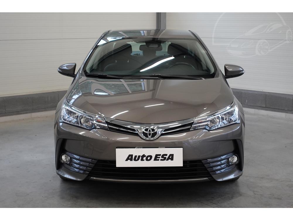 Toyota Corolla 1.6 i 1.maj, R