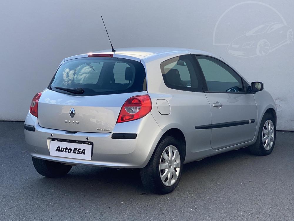 Renault Clio 1.6 i