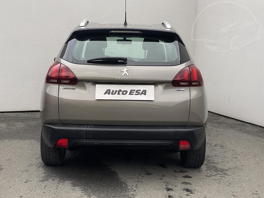 Peugeot 2008 1.2 PT, R