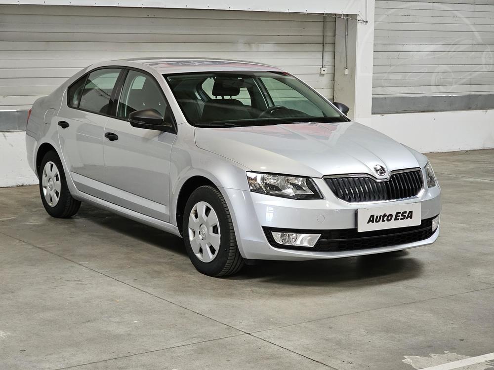 koda Octavia III 1.6 TDi 1.maj, R