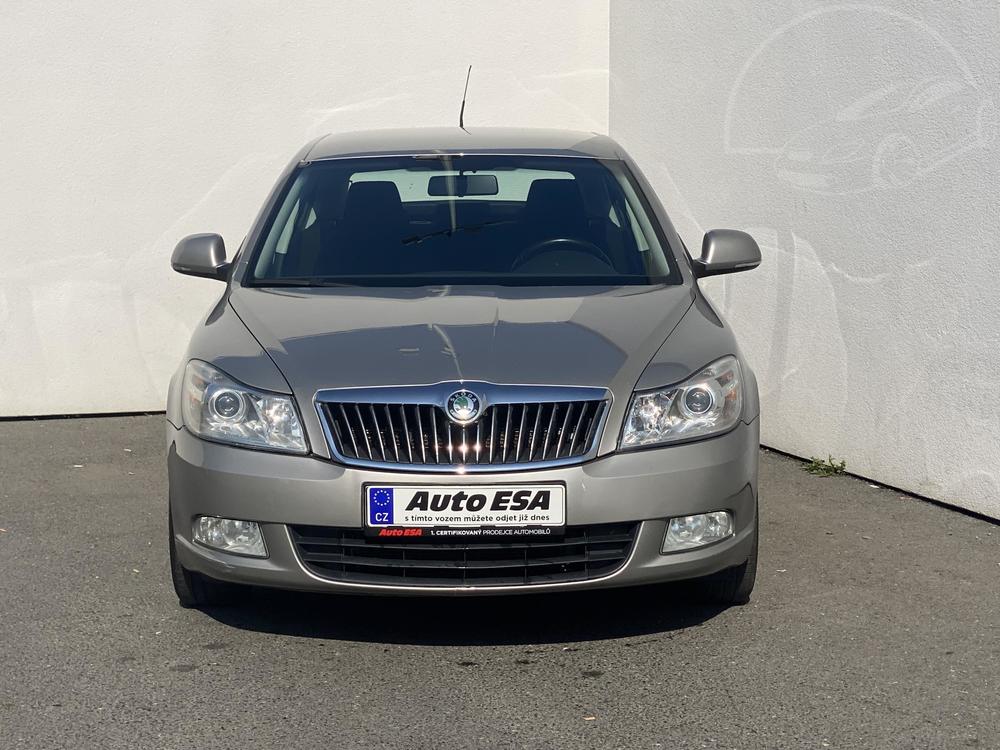 koda Octavia II 1.6 TDi, R