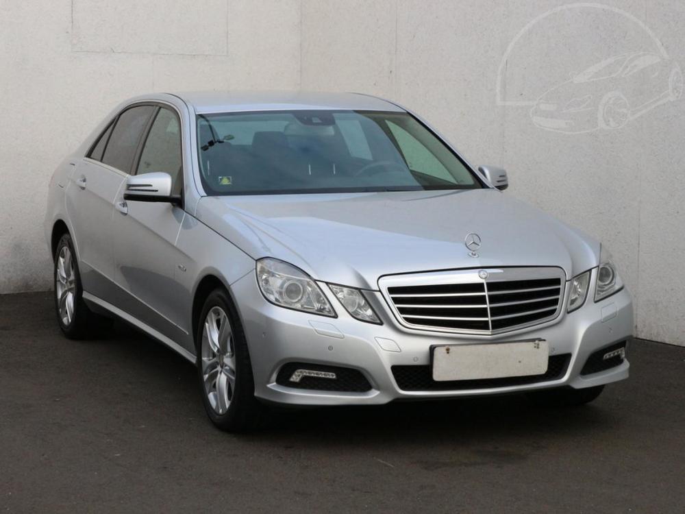 Prodm Mercedes-Benz E 2.2 CDi Serv.kniha