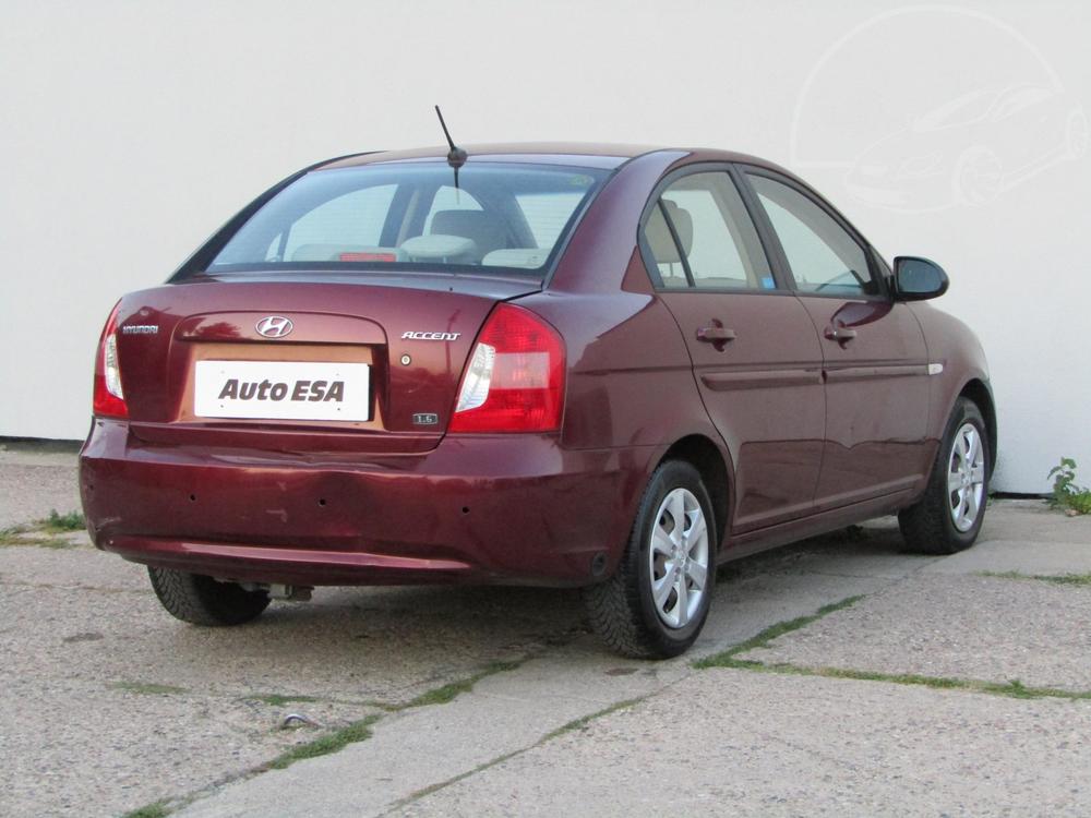 Hyundai Accent 1.6 i, R