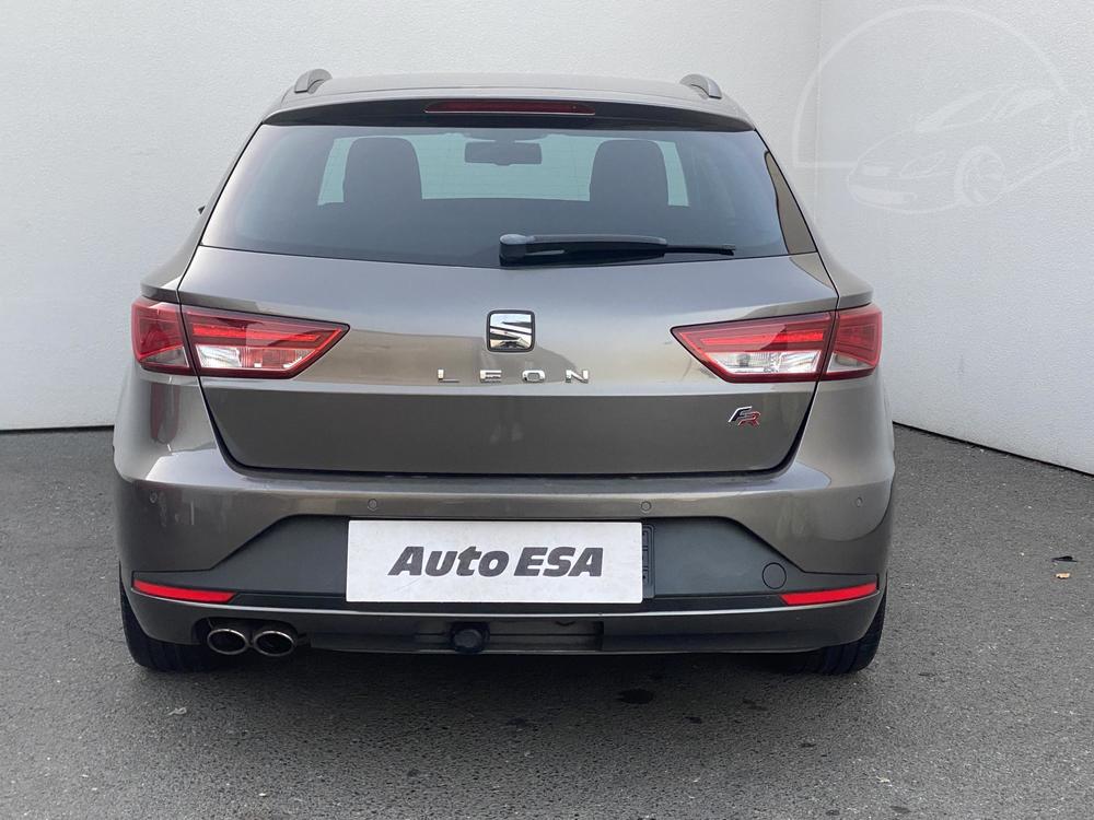 Seat Leon 2.0 TDi Serv.kniha