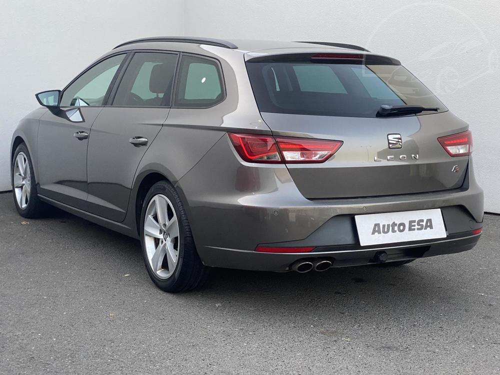 Seat Leon 2.0 TDi Serv.kniha