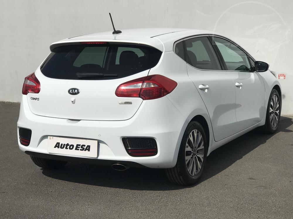 Kia Ceed 1.6 GDi, R