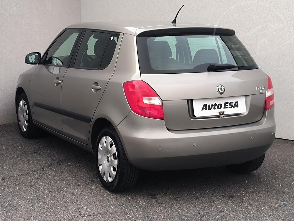 koda Fabia II 1.4 i, R