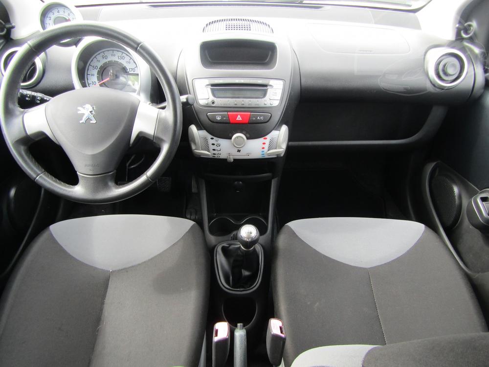 Peugeot 107 1.0 i, R