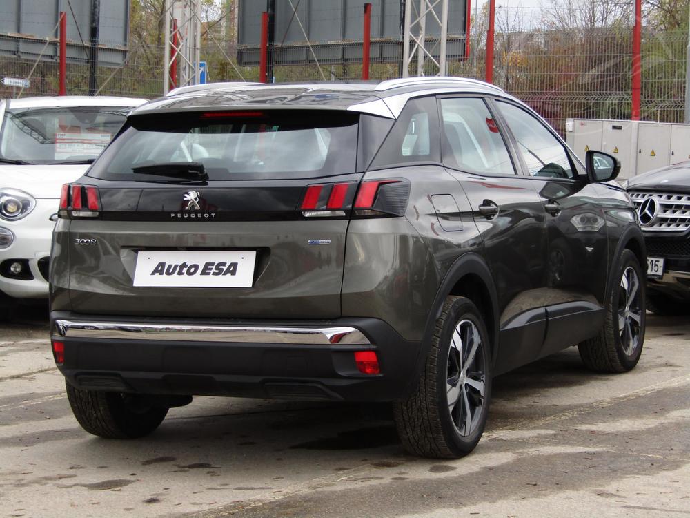 Peugeot 3008 1.2 PT 1.maj Serv.kniha, R