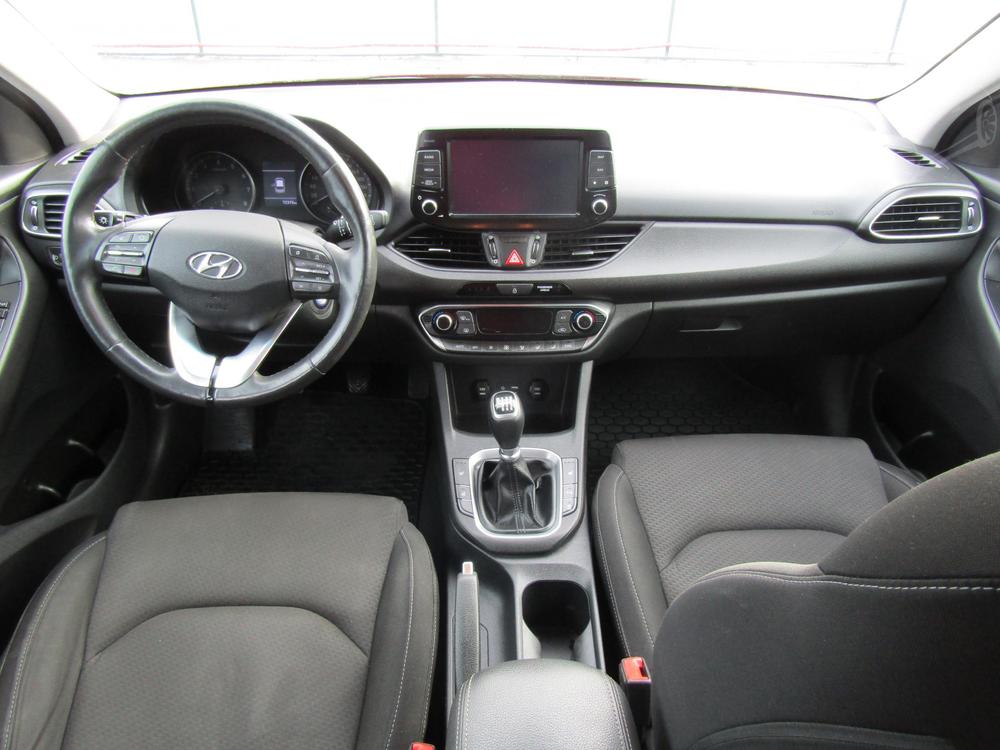 Hyundai i30 1.0 T-GDi 1.maj Serv.kniha