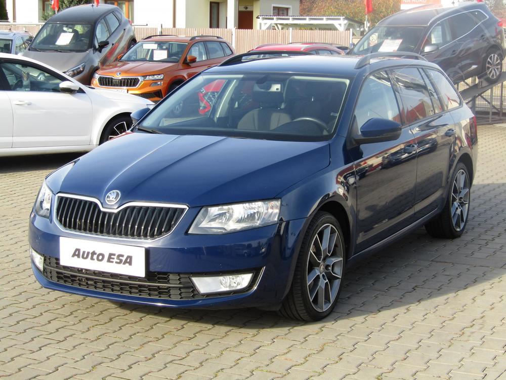 koda Octavia III 2.0 TDi Serv.kniha, R