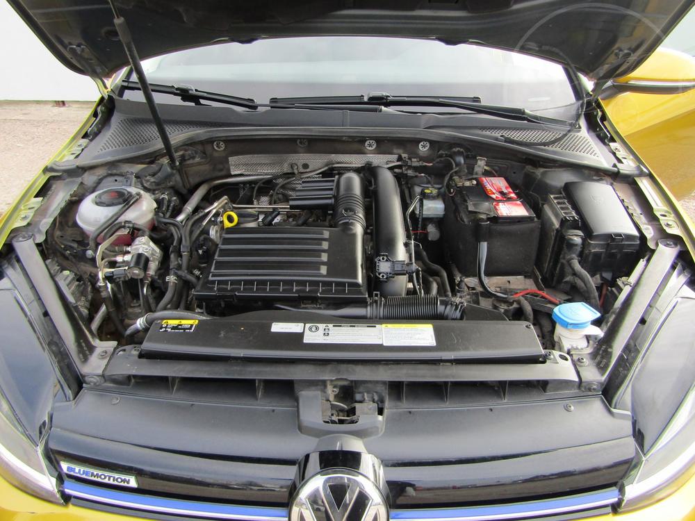 Volkswagen Golf 1.4 TGi CNG, R