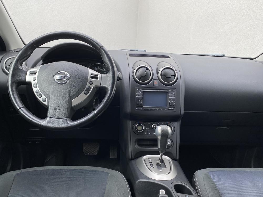 Nissan Qashqai 2.0 i