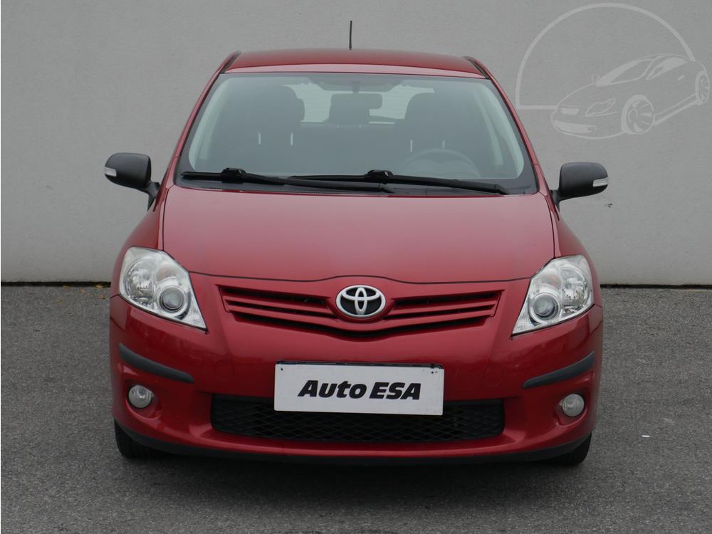 Toyota Auris 1.3 VVTi, R