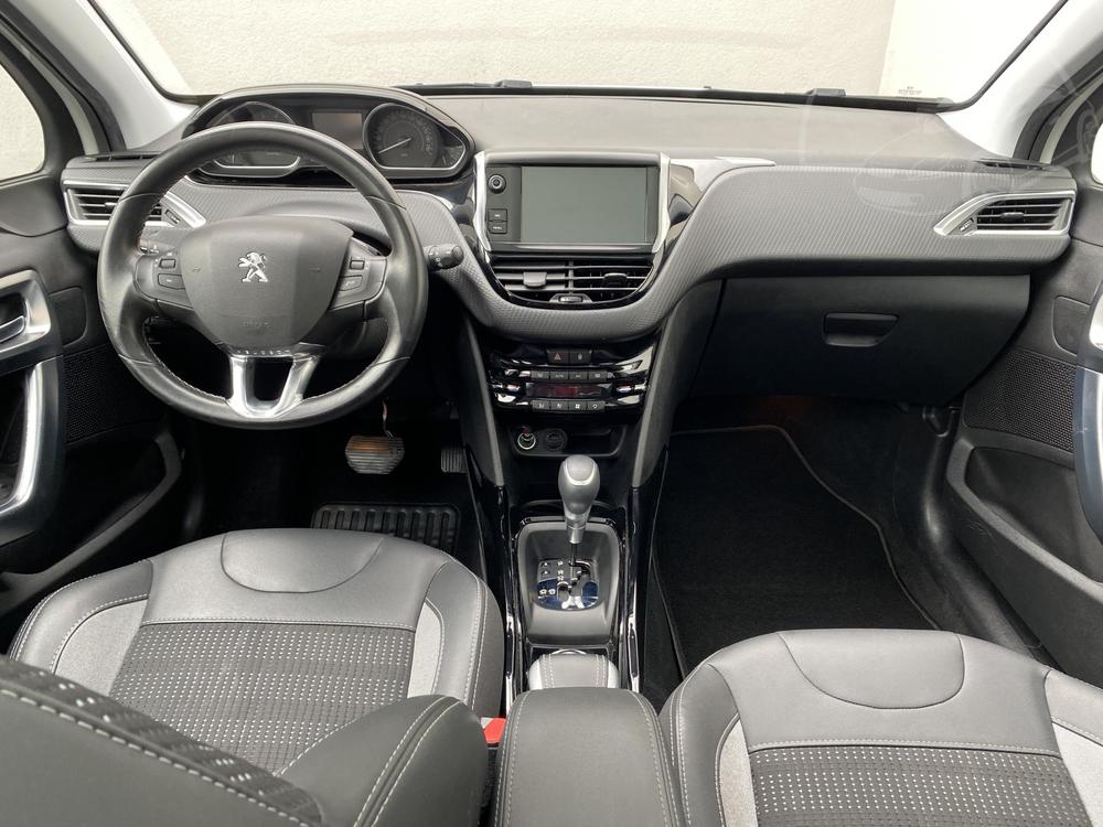 Peugeot 2008 1.2 PT