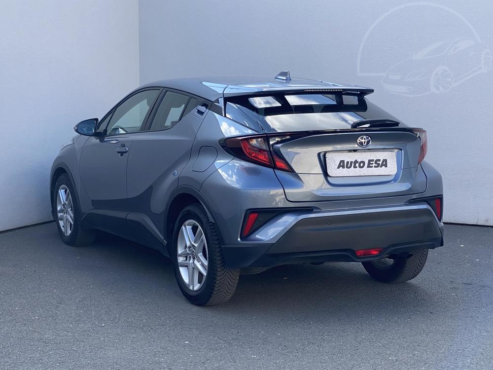 Toyota C-HR 1.8 HSD Serv.kniha