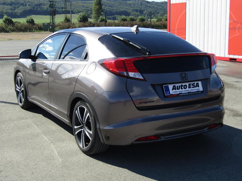 Honda Civic 1.8 i-VTEC, R