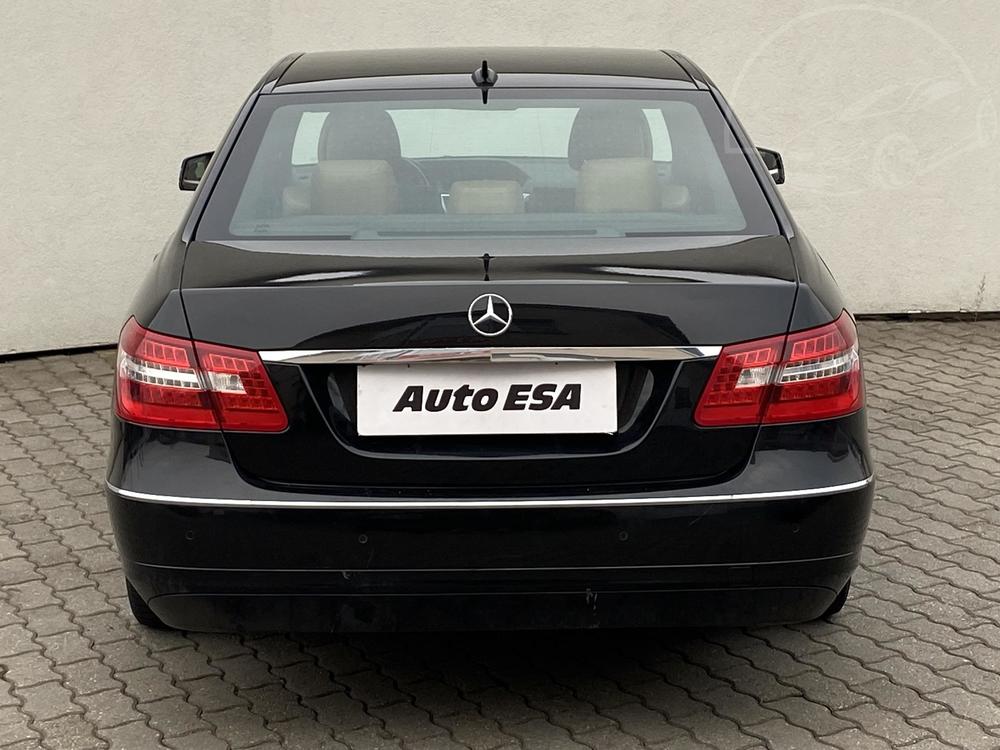 Mercedes-Benz E 2.2 CDI, R