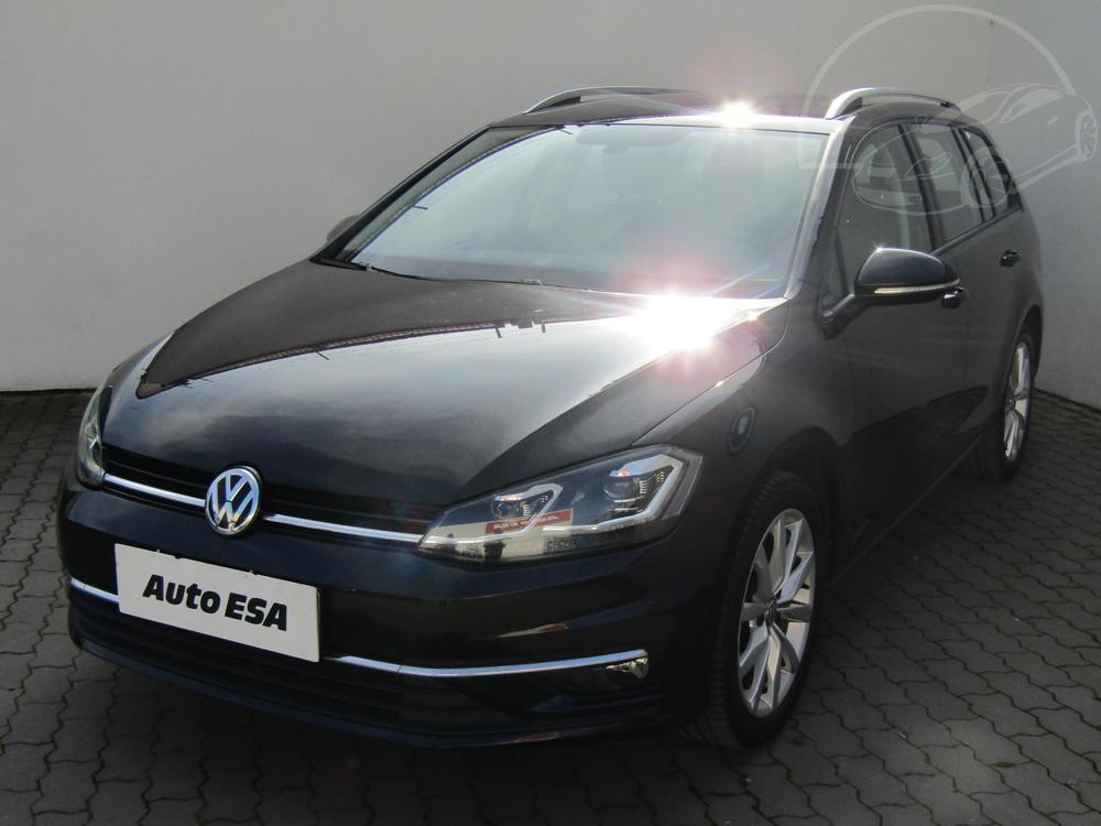 Volkswagen Golf 1.5 TSI Serv.kniha, R