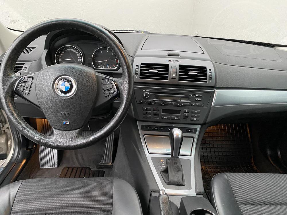 BMW X3 2.0 D Serv.kniha