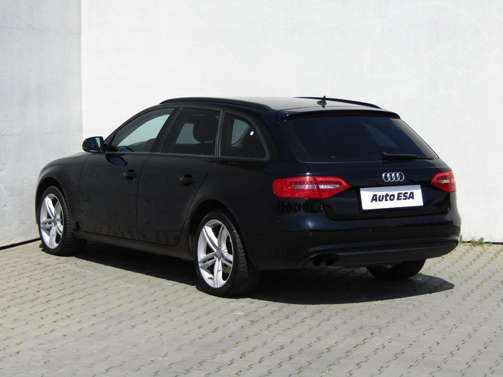 Audi A4 2.0 TDi, R