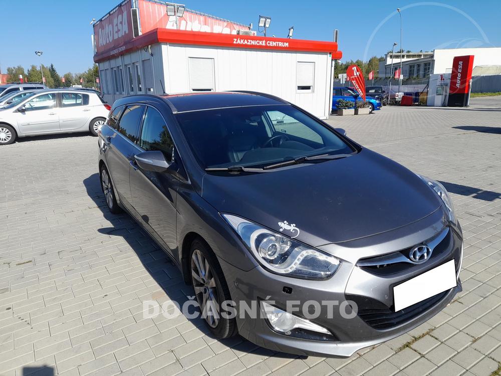 Prodm Hyundai i40 1.7 Serv.kniha, R