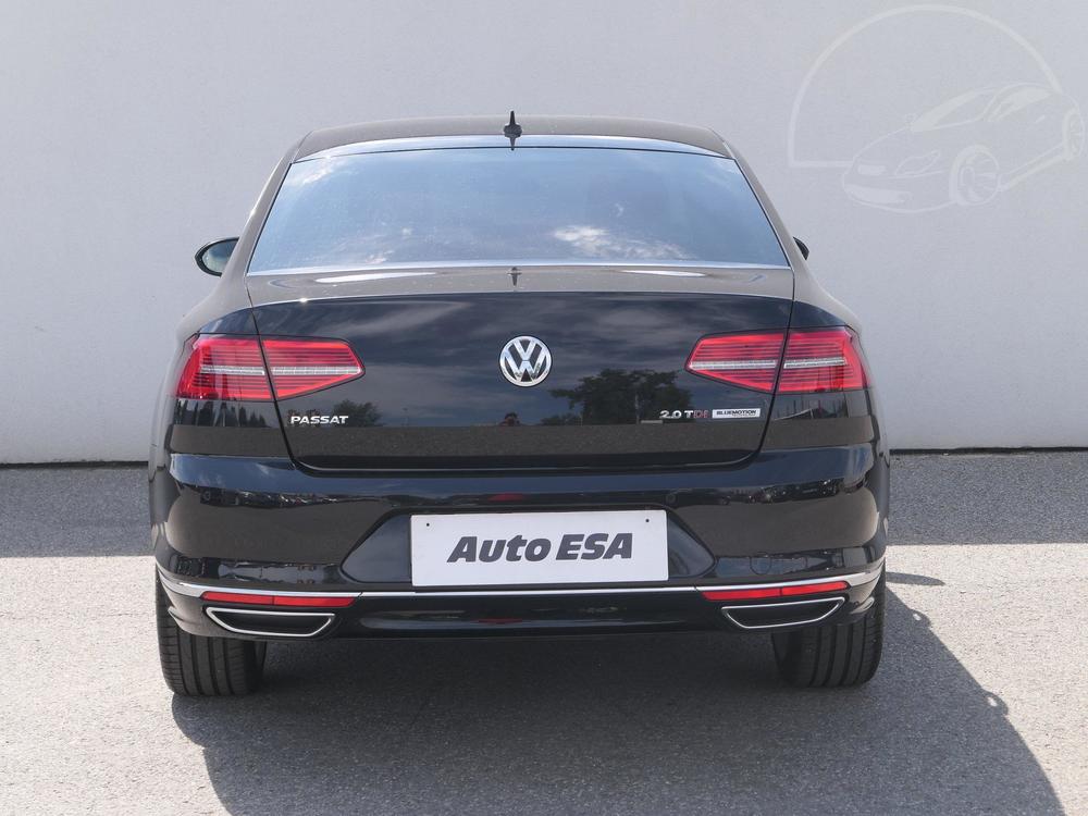 Volkswagen Passat 2.0 TDi, R