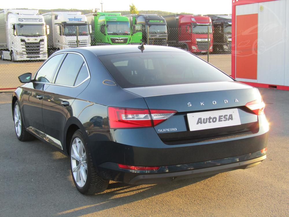 koda Superb III 2.0 TDi Serv.kniha, R