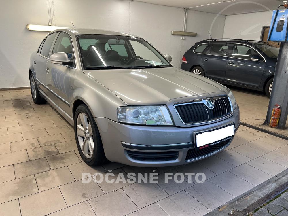 Škoda Superb 2.5 TDi