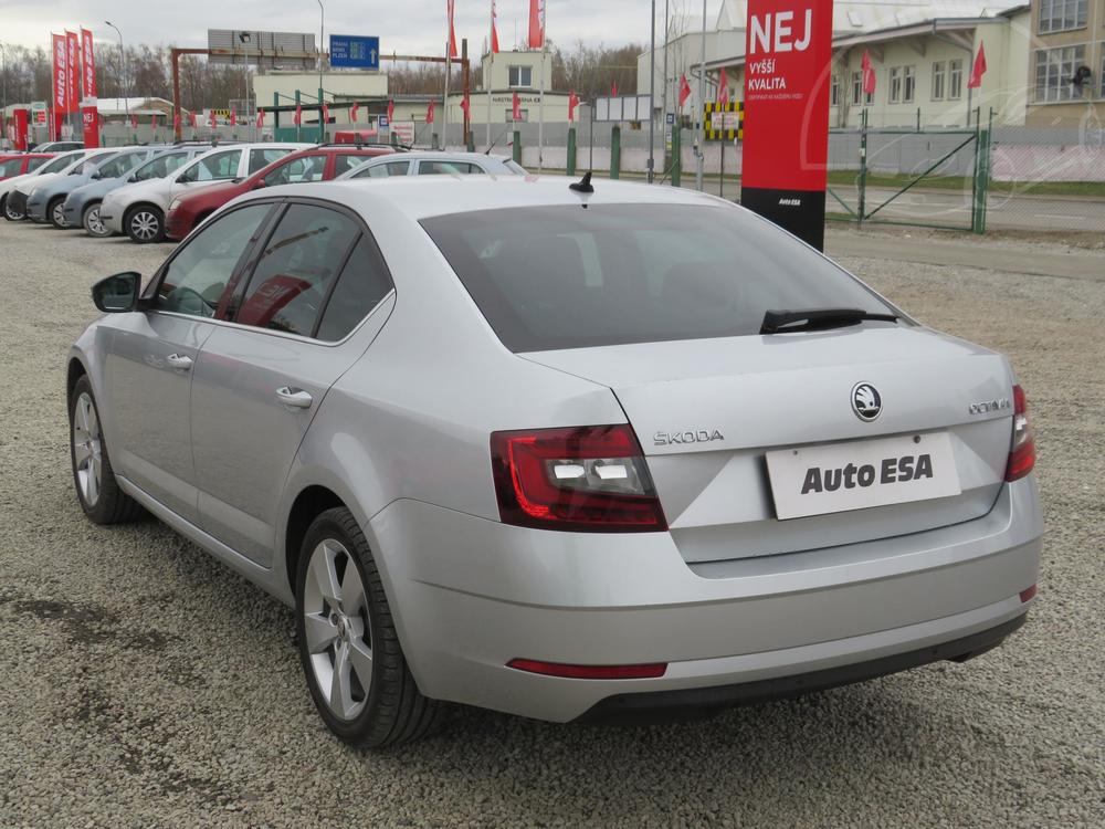 koda Octavia III 1.0 TSi, R