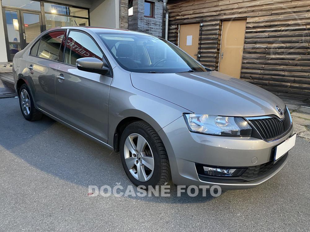 koda Rapid 1.0 TSi, R