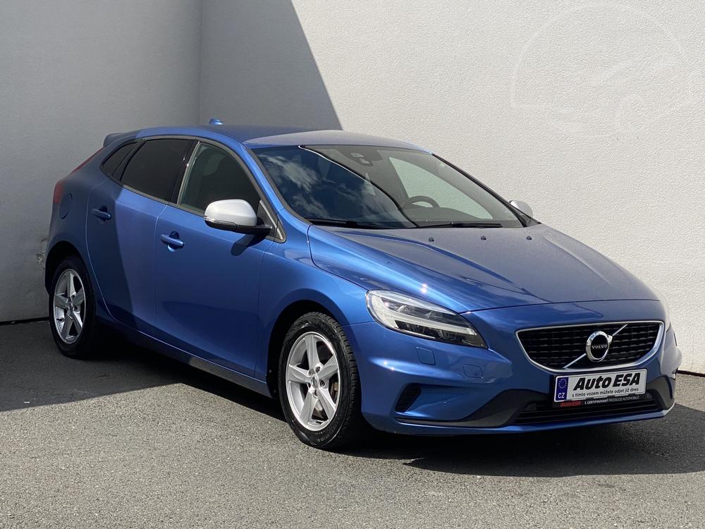 Prodm Volvo V40 2.0 D3 Serv.kniha