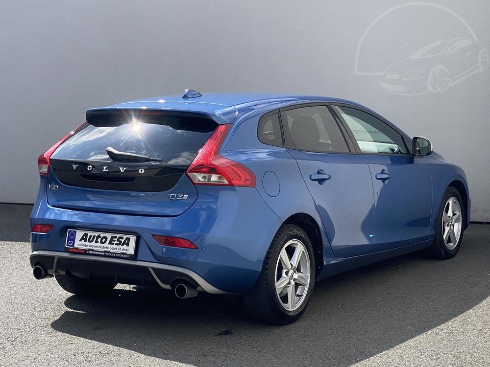 Volvo V40 2.0 D3 Serv.kniha