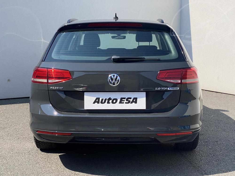 Volkswagen Passat 2.0 TDi Serv.kniha